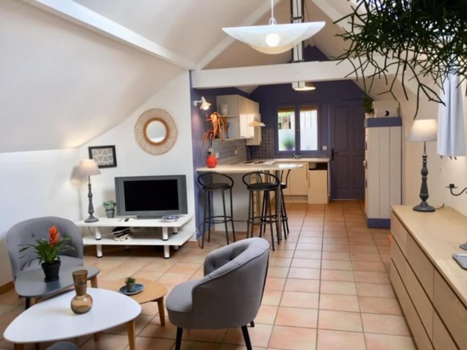 «  La Petite Maison » ....Des Grands Espaces... Saint-Maur-des-Fossés Exteriör bild