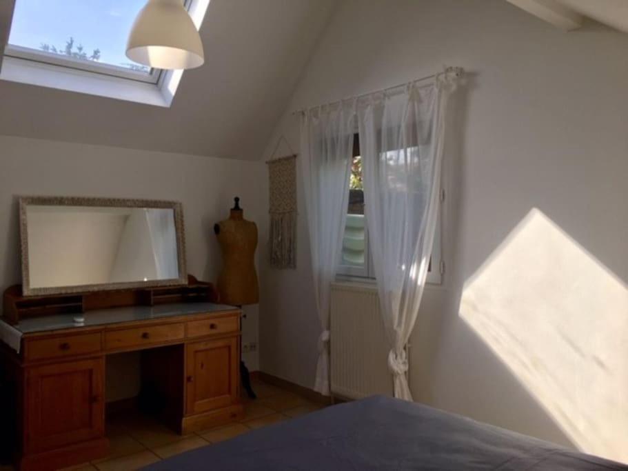 «  La Petite Maison » ....Des Grands Espaces... Saint-Maur-des-Fossés Exteriör bild