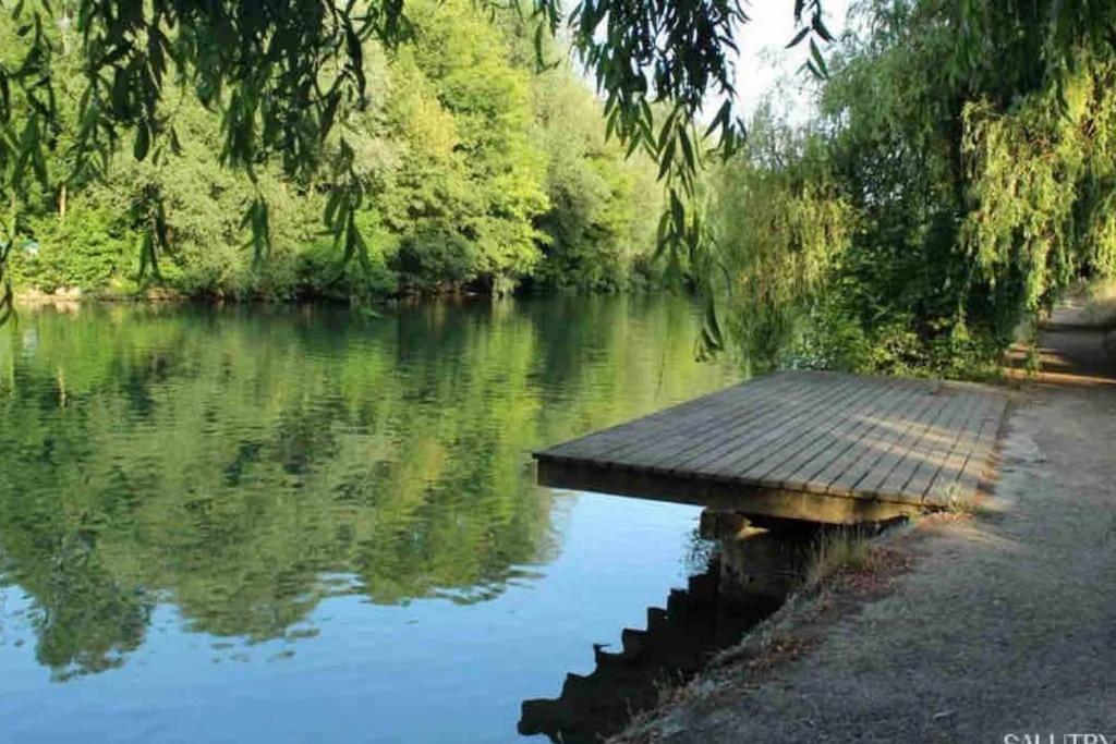 «  La Petite Maison » ....Des Grands Espaces... Saint-Maur-des-Fossés Exteriör bild