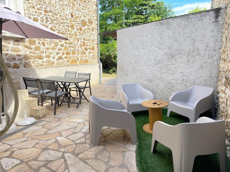 «  La Petite Maison » ....Des Grands Espaces... Saint-Maur-des-Fossés Exteriör bild